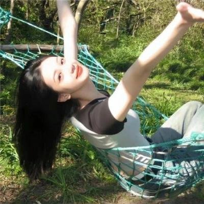 孤独的生还者 海报
